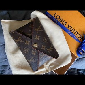 LOUIS VUITTON KIRIGAMI POUCH